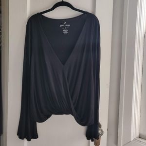 American Eagle Low V Neck Shirt